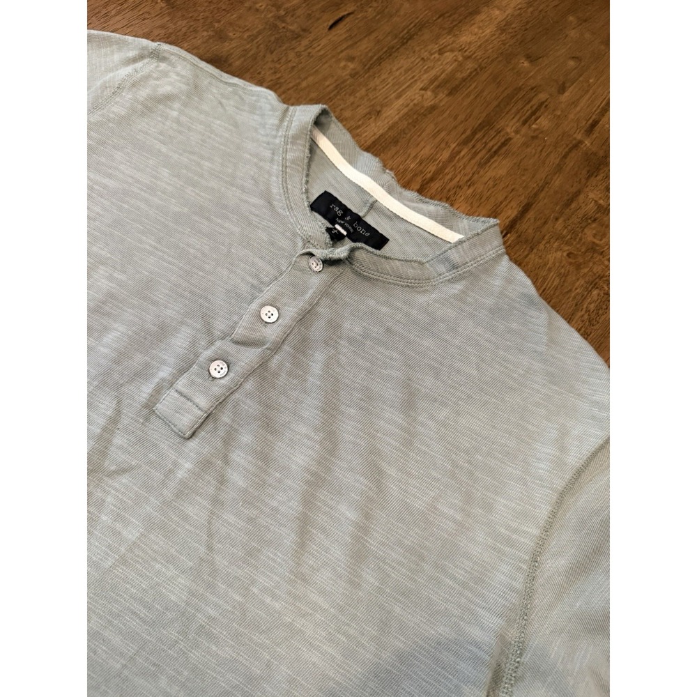 Men's Classic Flame Short Sleeve Henley Shirt - Sage Green / Grey - Size L